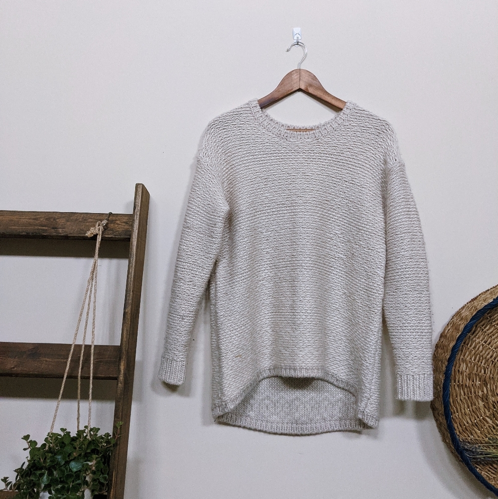 Ann Taylor oversize cream knitted sweater L